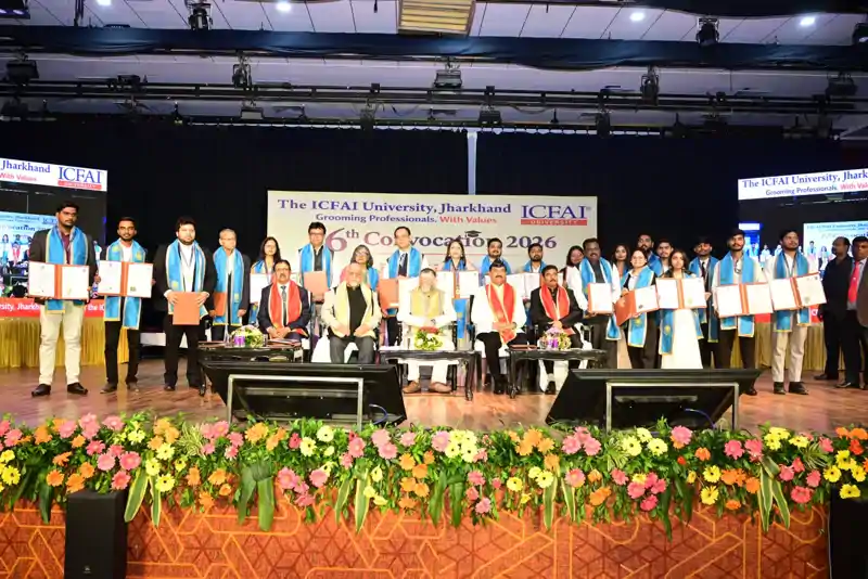 ICFAI दीक्षांत समारोह में राज्यपाल ने किया युवाओं से राष्ट्रनिर्माण में योगदान का आह्वान ICFAI दीक्षांत समारोह में राज्यपाल ने किया युवाओं से राष्ट्रनिर्माण में योगदान का आह्वान