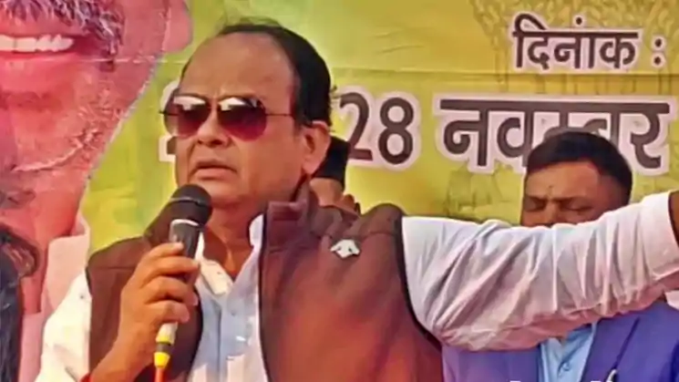 स्वास्थ्य मंत्री इरफान अंसारी का विवादित बयान, कहा-BLO घर आए तो अंदर बंद कर दें