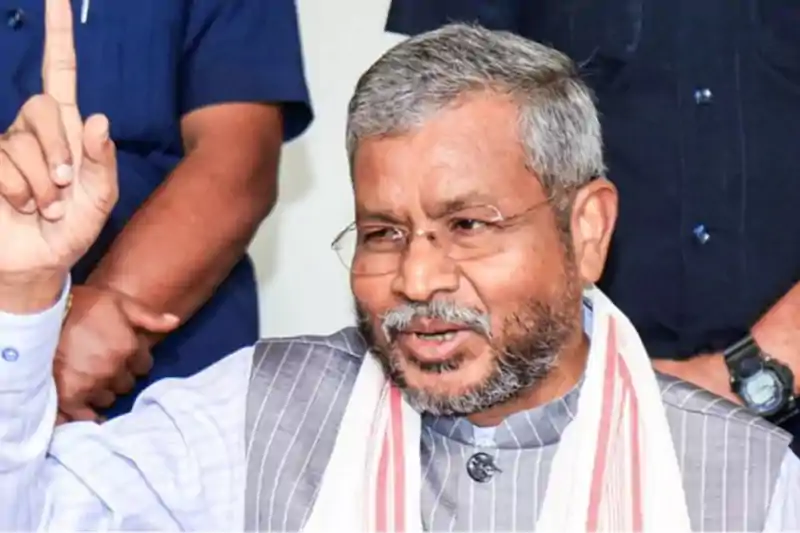 उत्पाद नीति पर सियासी घमासान, नेता प्रतिपक्ष ने सरकार पर 'वसूली तंत्र' चलाने का लगाया आरोप उत्पाद नीति पर सियासी घमासान, नेता प्रतिपक्ष ने सरकार पर 'वसूली तंत्र' चलाने का लगाया आरोप