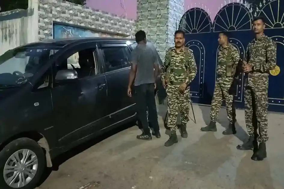 बोकारो में आयकर की दो ठिकानों पर छापेमारी, डीएमएफटी फंड गड़बड़ी की जांच तेज