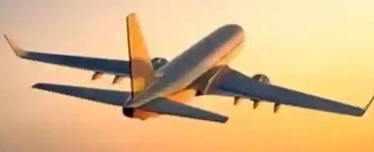 होली पर 'घर वापसी' हुई मुश्किल! ट्रेन में सीट नहीं, फ्लाइट किराया भी तीन गुना बढ़ा