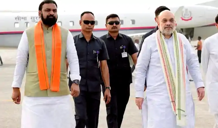 किशनगंज पहुंचे गृह मंत्री अमित शाह, भारत-नेपाल सीमा सुरक्षा पर कर रहे हाई लेवल मीटिंग