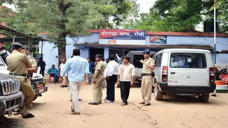 कानून-व्यवस्था को लेकर SSP सख्त, डोरंडा SHO पर गिरी गाज