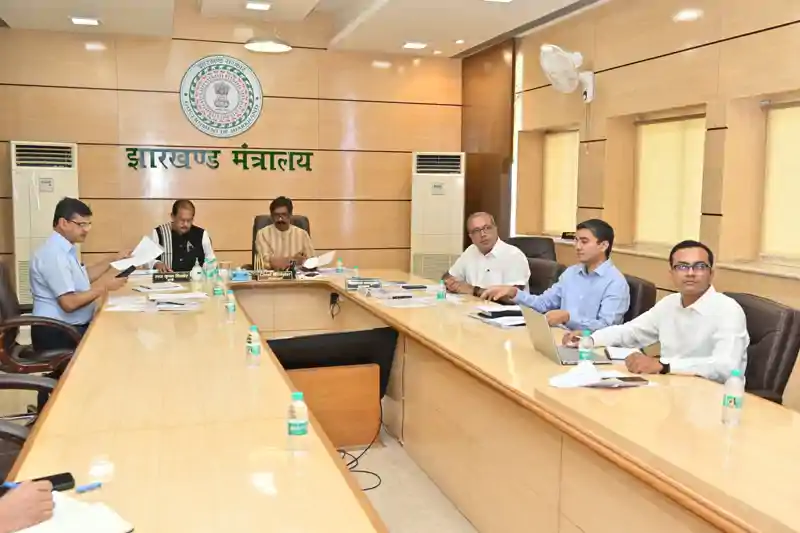 CM हेमंत सोरेन ने की वित्त विभाग की समीक्षा बैठक, वित्त मंत्री ने मोदी सरकार पर लगाया गंभीर आरोप 