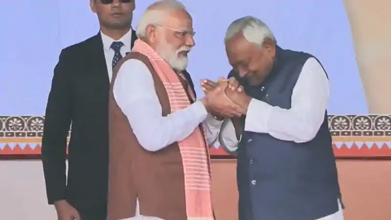 नीतीश कुमार 