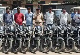 रांची पुलिस ने किया बाइक चोर गिरोह का पर्दाफाश, 17 चोरी की बाइक बरामद