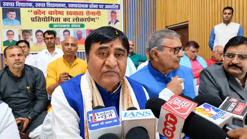 मोतिहारी में सवर्ण आयोग के अध्यक्ष डॉ महाचन्द्र सिंह का भव्य अभिनंदन, EWS और UGC विवाद पर दिया बयान