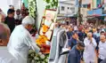स्व. जगदीश कुशवाहा के श्रद्धांजलि समारोह में पहुंचे नीतीश कुमार, किया याद, परिजनों से मिलकर जताई संवेदना