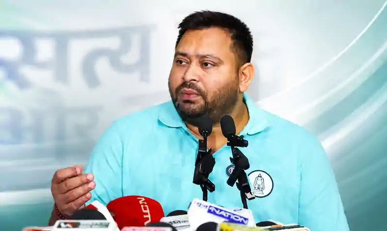 नेपाल में जल सैलाब, तेजस्वी ने कहा, सचेत और सतर्क रहे राज्य सरकार नेपाल में जल सैलाब, तेजस्वी ने कहा, सचेत और सतर्क रहे राज्य सरकार