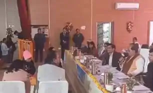 पूर्णिया में विजय सिन्हा का जनता दरबार, पीड़ित महिला से बोले– काम नहीं हुआ तो सीधे मुझे फोन करना