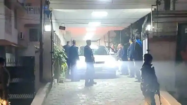 सीएम आवास में गहमा-गहमी: अचानक मुख्यमंत्री नीतीश कुमार से मिलने पहुंचे तीन बड़े मंत्री