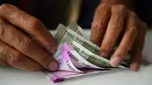 राजस्व नहीं वसूल पा रही सरकार, 4844 करोड़ 46 लाख रुपए बकाया, CAG रिपोर्ट में खुलासा