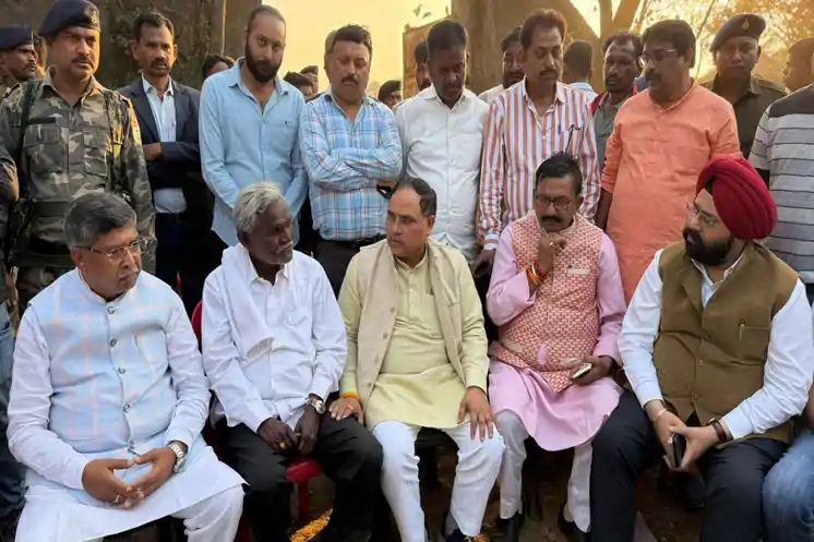 वीर सोरेन के निधन से शोक में डूबा सोरेन का परिवार, पैतृक आवास पहुंचकर भाजपा नेताओं ने जताई संवेदना