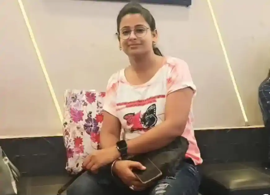 BPSC टीचर का फंदे से लटका शव मिला, सुसाइड नोट में लिखा- बेटी से दिलवाना मुखाग्नि, मोबाइल में ऑडियो-वीडियो है, पति के पास पासवर्ड