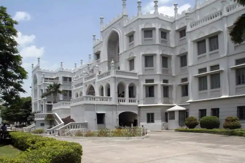 पटना विमेंस कॉलेज: ड्रेस कोड में बडा बदलाव, अब इस ड्रेस में नजर आएंगी छात्राएं पटना विमेंस कॉलेज: ड्रेस कोड में बडा बदलाव, अब इस ड्रेस में नजर आएंगी छात्राएं