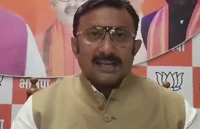 बिहार में स्कूलों और शैक्षणिक संस्थानों में दिन की शुरुआत राष्ट्रगीत ‘वंदे मातरम्’ से करने के फैसले का भाजपा ने किया स्वागत बीजेपी ने किया स्वागत
