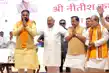 नीतीश कुमार की समृद्धि यात्रा में शामिल हुए भाजपा के राष्ट्रीय अध्यक्ष नितिन नवीन, कहा - समृद्धि यात्रा के जरिये बिहार में उत्सव का मौका पैदा किया ‎-