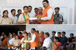 RJD से निष्कासित रितु जायसवाल BJP में शामिल, संजय सरावगी ने दिलाई सदस्यता, तेजस्वी यादव को बड़ा झटका 