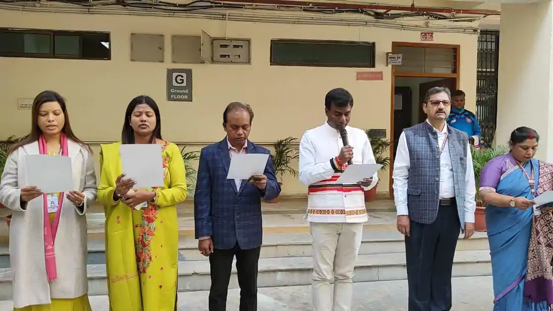 रांची में सम्मान के साथ मनाया गया संविधान दिवस, सामूहिक रूप से पढ़ी गई प्रस्तावना