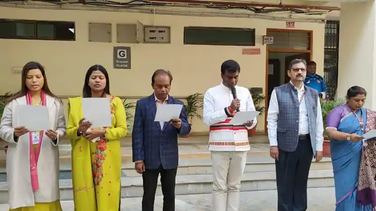 रांची में सम्मान के साथ मनाया गया संविधान दिवस, सामूहिक रूप से पढ़ी गई प्रस्तावना