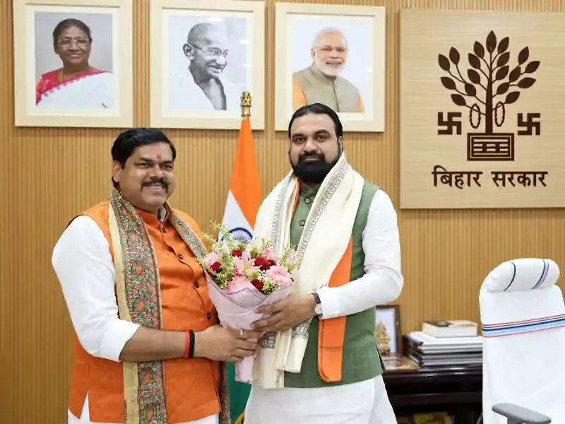 शिक्षा मंत्री ने कहा- मुख्यमंत्री के निर्देश पर केंद्र प्रायोजित लंबित योजनाओं पर तेजी से हो रहे कार्य