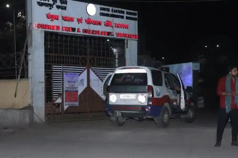 ड्यूटी खत्म कर लौट रहे लोको पायलट की गोली मारकर ह*त्या, जांच में जुटी पुलिस 