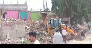 पटना में सम्राट का बुलडोजर एक्शन में, अवैध इमारतों की लिस्ट तैयार, तोड़ने का आदेश जारी 