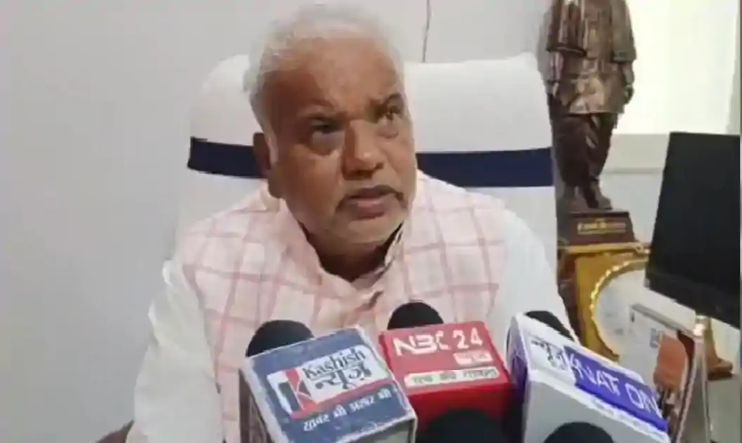 Bihar Politics: CM सम्राट के बुलडोजर एक्शन पर नीतीश के करीबी श्रवण कुमार का बड़ा बयान 