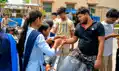 स्कूली छात्राओं ने राखी बांधी, सड़क सुरक्षा का कराया संकल्प