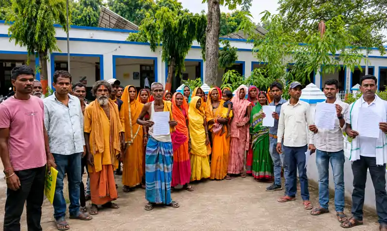महादलित परिवारों की मांग, जमीन को अतिक्रमण से मुक्त कराये प्रशासन महादलित परिवारों की मांग, जमीन को अतिक्रमण से मुक्त कराये प्रशासन