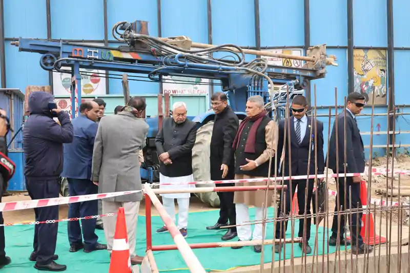 मुख्यमंत्री ने बिहार संग्रहालय और पटना संग्रहालय को जोड़नेवाले निर्माणाधीन टनल का किया निरीक्षण, तेजी से पूर्ण करने के दिये निर्देश नीतीश कुमार की तस्वीर