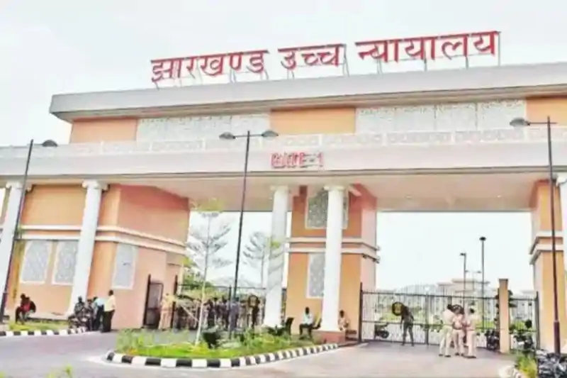 अधिवक्ता मनोज टंडन की जब्त कार पर हाईकोर्ट सख्त, 4:30 बजे तक छोड़ने का निर्देश अधिवक्ता मनोज टंडन की जब्त कार पर हाईकोर्ट सख्त, 4:30 बजे तक छोड़ने का निर्देश