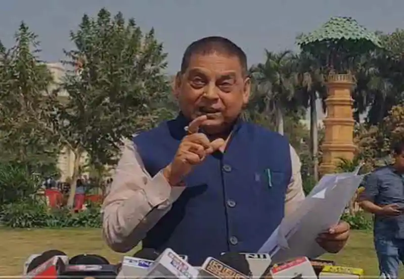 राजद MLC सुनील सिंह पर नीरज कुमार का तंज, बोले- शराब लेकर आते तो सीधे जेल जाते ! Neeraj kumar