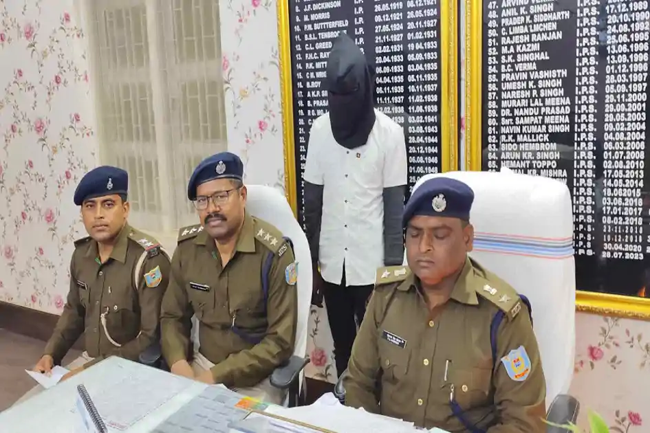 फुटबॉल मैच के बाद विवाद, प्रेम में अंधे युवक ने चचेरे भाई की ले ली जान