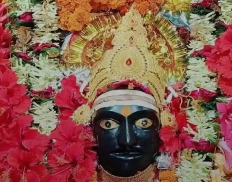थावे मंदिर चोरी कांड को लेकर पुलिस का बड़ा खुलासा, सोने-चांदी के आभूषण किया बरामद, 7 आरोपियों को किया गिरफ्तार Gopalganj