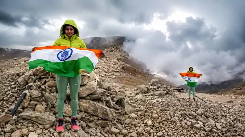 सारण की बेटी सबिता महतो ने फिर रचा इतिहास, 19,400 फीट पर जीती जंग, 6 दिन में 265 KM अल्ट्रा रन सारण की बेटी सबिता महतो ने फिर रचा इतिहास, 19,400 फीट पर जीती जंग, 6 दिन में 265 KM अल्ट्रा रन