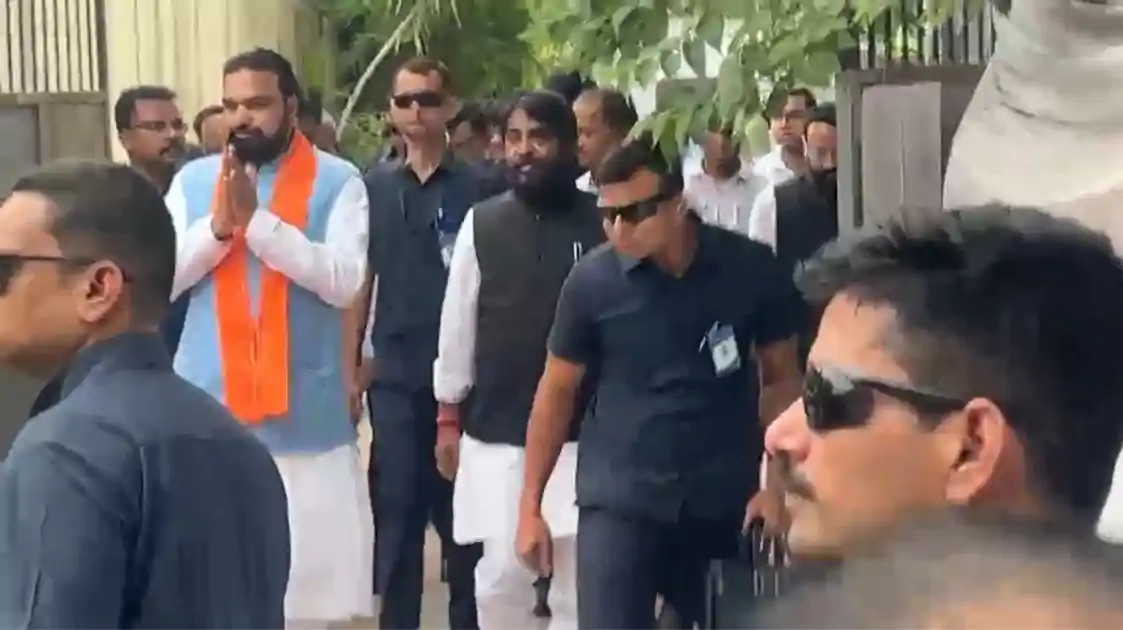सीएम सम्राट चौधरी अचानक पहुंचे मिलर हाई स्कूल, कर दिया बड़ा ऐलान, खुशी की लहर 