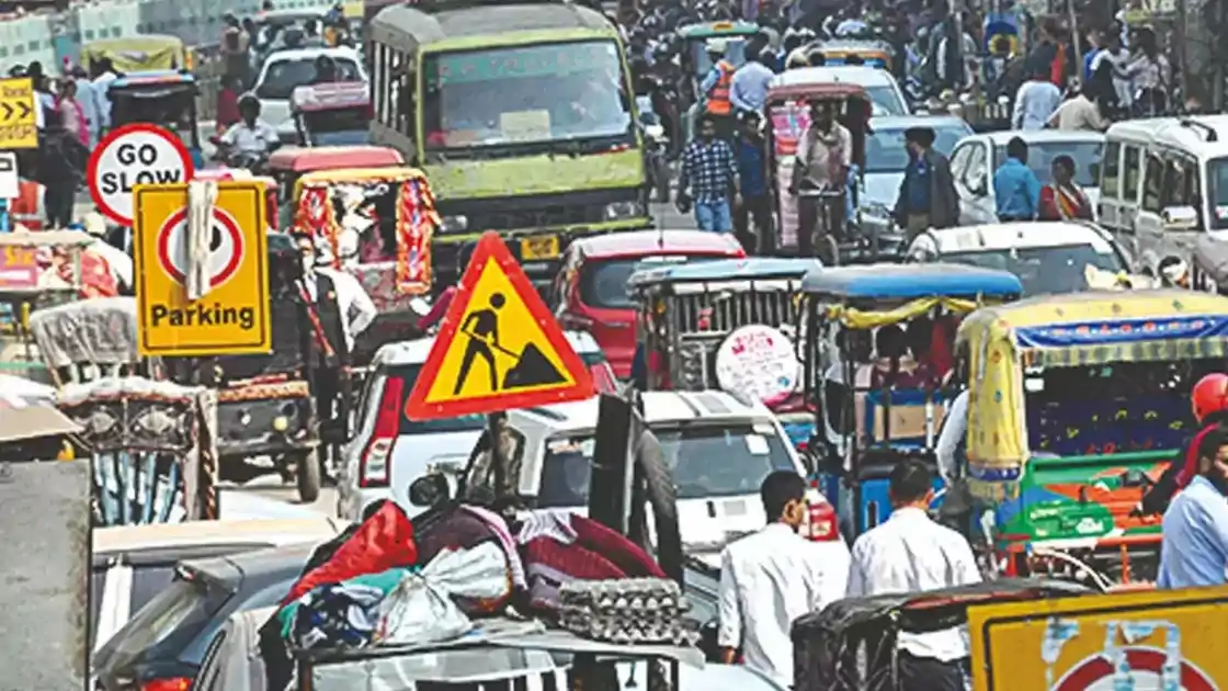 भव्य शोभा यात्रा को लेकर पटना में अलर्ट, बेली रोड से इनकम टैक्स गोलंबर तक नो-एंट्री, पुलिस ने जारी किया डायवर्जन प्लान