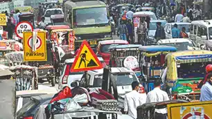 भव्य शोभा यात्रा को लेकर पटना में अलर्ट, बेली रोड से इनकम टैक्स गोलंबर तक नो-एंट्री, पुलिस ने जारी किया डायवर्जन प्लान