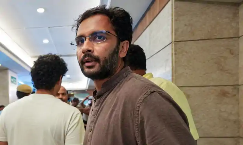 आशुतोष रांका समेत हिरासत में कई CJP कार्यकर्ता, CM हिमंत पर भड़के अभिजीत आशुतोष रांका समेत हिरासत में कई CJP कार्यकर्ता, CM हिमंत पर भड़के अभिजीत