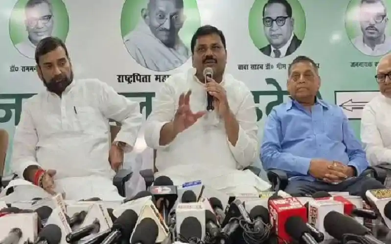 बिहार अब नए नेतृत्व की ओर देख रहा है, निशांत की 'सद्भाव यात्रा' पर जदयू ने दिया बड़ा संकेत बिहार अब नए नेतृत्व की ओर देख रहा है, निशांत की 'सद्भाव यात्रा' पर जदयू ने दिया बड़ा संकेत
