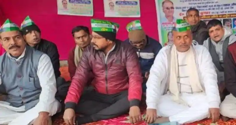 “निशांत की एंट्री तय? CM के बेटे को राजनीति में लाने के लिए JDU की भूख हड़ताल” निशांत कुमार