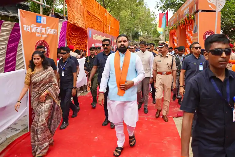 बिहार के स्कूलों में शनिवार को आधे दिन ही होगी पढ़ाई, CM सम्राट चौधरी का बड़ा ऐलान 