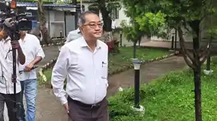 CID मुख्यालय पहुंचे पूर्व अध्यक्ष एल. खियांग्ते, मीडिया के सवालों पर साधी चुप्पी