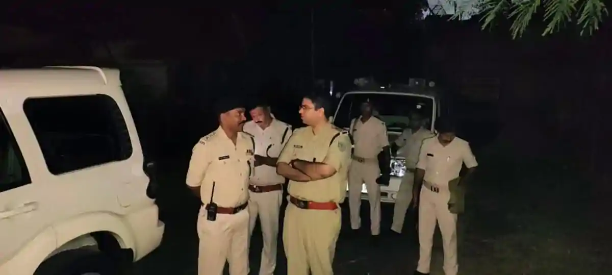 सिदगोड़ा : पुलिस और सुजीत सिंह-प्रिंस खान गिरोह के बीच मुठभेड़, गोली लगने से शूटर रवि महानंद घायल