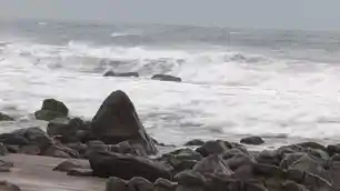 चक्रवाती तूफान 'मोंथा' से तटीय राज्यों में मची खलबली, आंध्र प्रदेश पर सबसे बड़ा खतरा