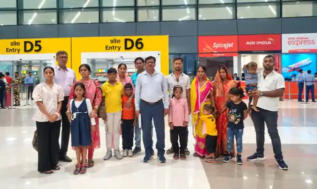 मुख्यमंत्री बाल थैलेसीमिया योजना के तहत 8 बच्चों को बोन मैरो ट्रांसप्लांट के लिए भेजा गया सीएमसी वेल्लोर-Eight children have been sent to CMC Vellore for bone marrow transplants under the Chief Minister's Child Thalassemia Scheme मुख्यमंत्री बाल थैलेसीमिया योजना के तहत 8 बच्चों को बोन मैरो ट्रांसप्लांट के लिए भेजा गया सीएमसी वेल्लोर-Eight children have been sent to CMC Vellore for bone marrow transplants under the Chief Minister's Child Thalassemia Scheme