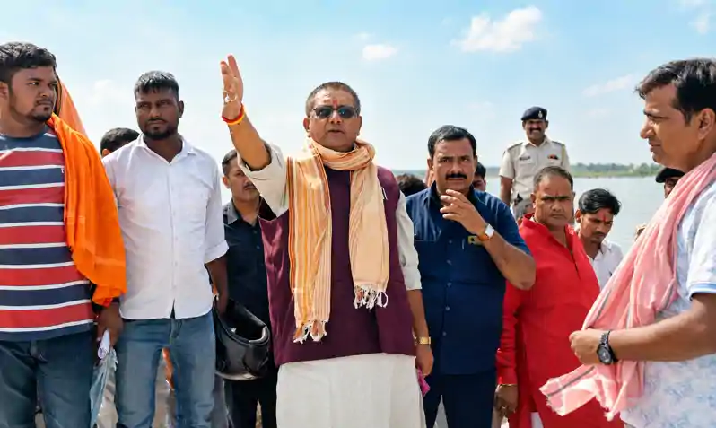 काजीकोरैया-राघोपुर तटबंध की सुरक्षा को लेकर सरकार पूरी तरह सजग: मंत्री काजीकोरैया-राघोपुर तटबंध की सुरक्षा को लेकर सरकार पूरी तरह सजग: मंत्री