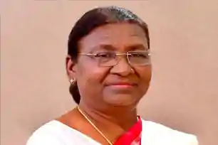 जमशेदपुर दौरे पर रवाना हुईं राष्ट्रपति द्रौपदी मुर्मू, NIT दीक्षांत समारोह में करेंगी शिरकत