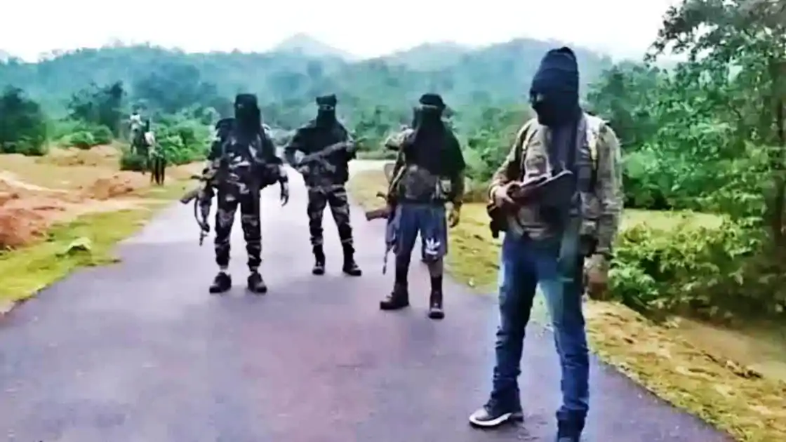 चतरा में नक्सली गुटों के बीच खू*नी भिड़ंत, TSPC के पूर्व कमांडर समेत दो की मौ*त